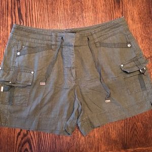 WHBM Shorts, Green, Size 6